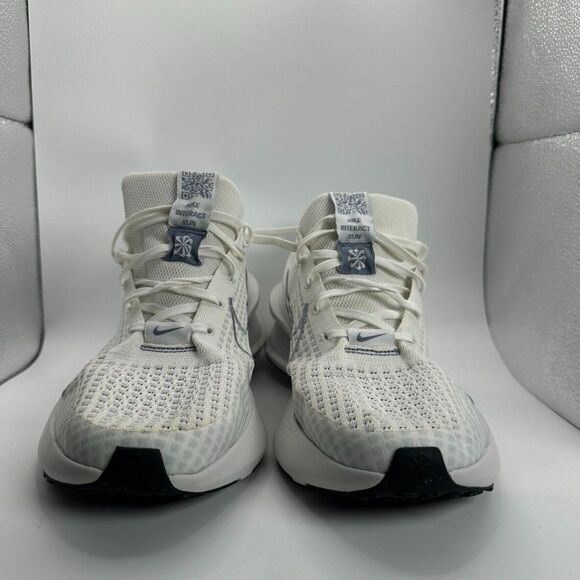 Nike Interact Run SE Shoes Mens  Size 10 White Photon Dust Black Metallic Silver
